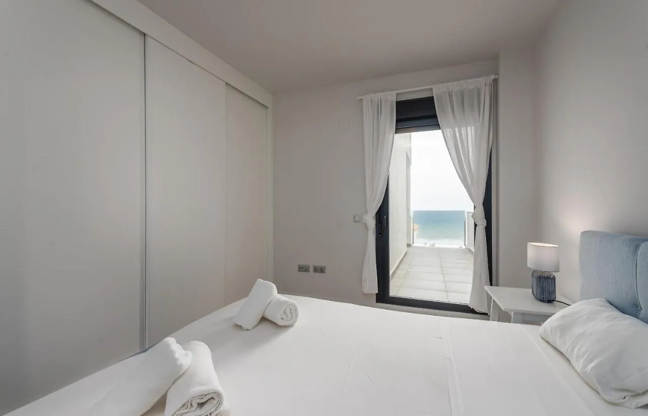 홈스테이 Luxurious Apartment With Sea Views Blue Suites B2-103 마닐바
